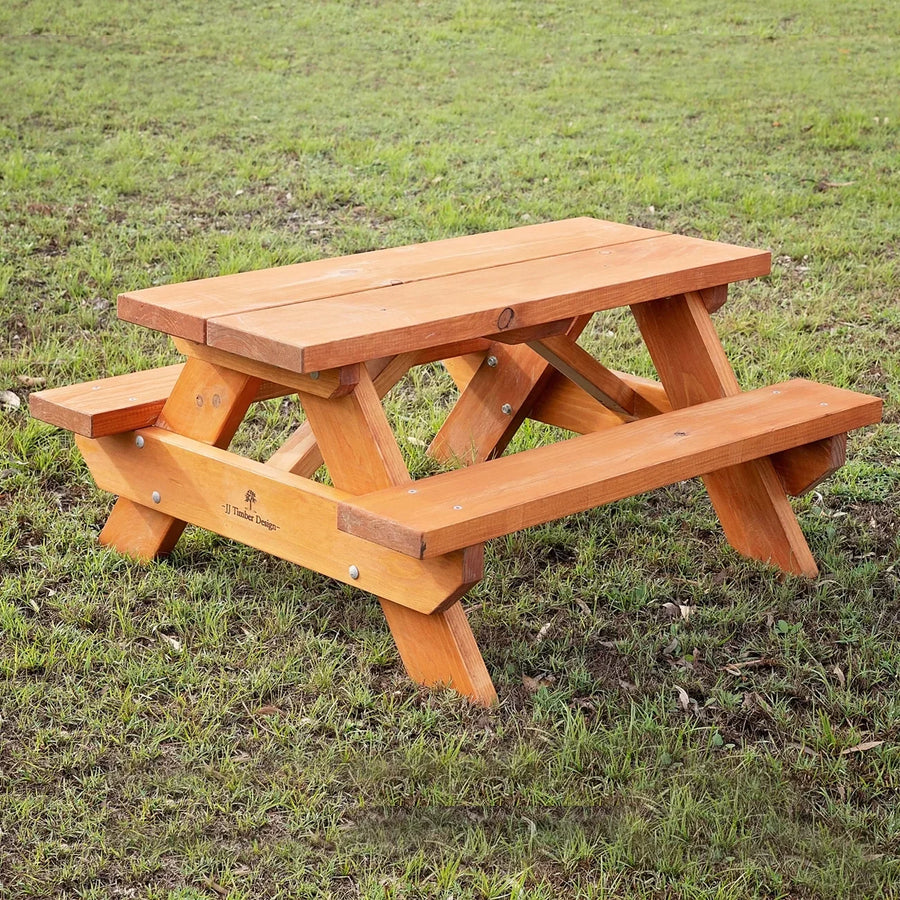 How Weather Affects Timber Picnic Tables